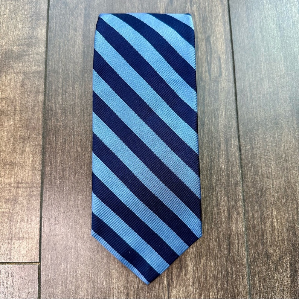 Brooks Brothers Makers Tie - NWT - Classic Blue Thick Stripes - 100% Silk